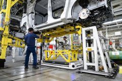 Stellantis Hordain: První továrna na světě sériově vyrábějící užitkové vozy poháněné vodíkem, elektřinou i fosilními palivy